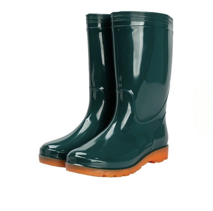 a038294d-0524-4309-9a89-028b2dc006ee_stivali_in_gomma_resistenti_all'acqua_in_PVC_verde_scura_suola_antiscivolo_arancione.jpg